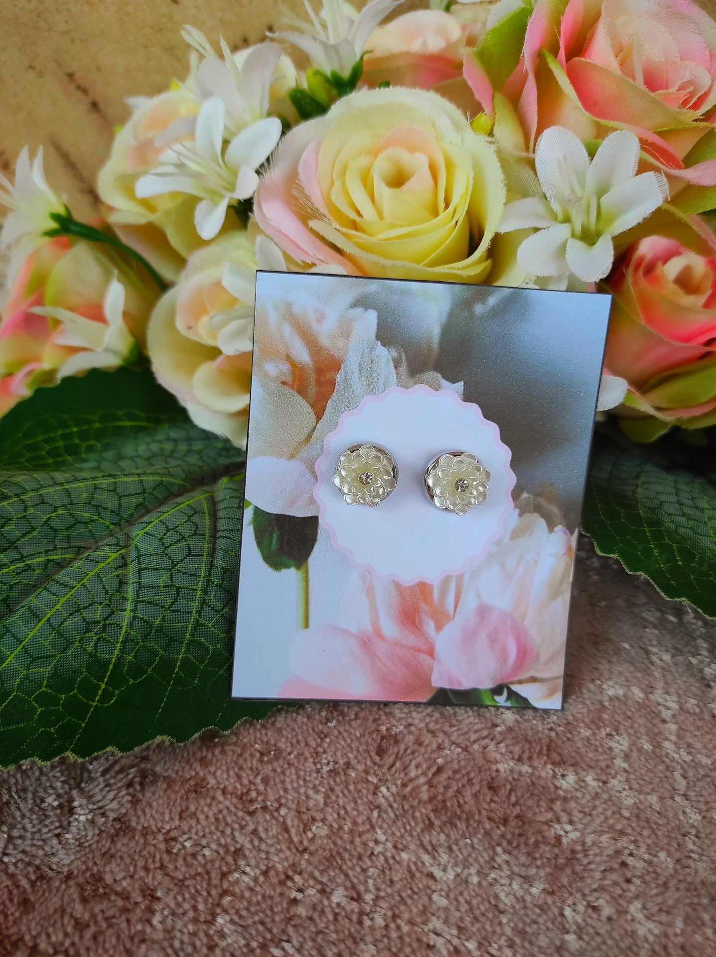 Rózsa formájú egyedi fülbevaló